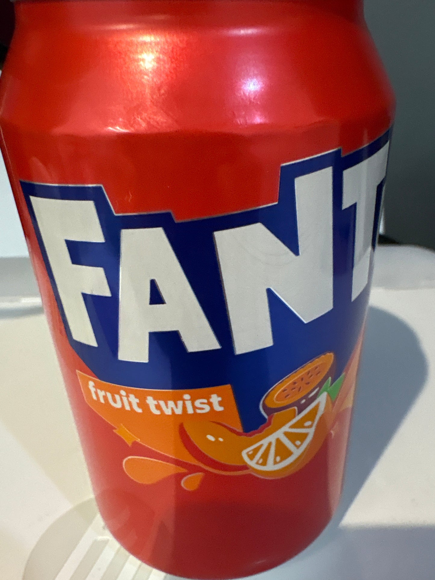 Fanta fruit twist