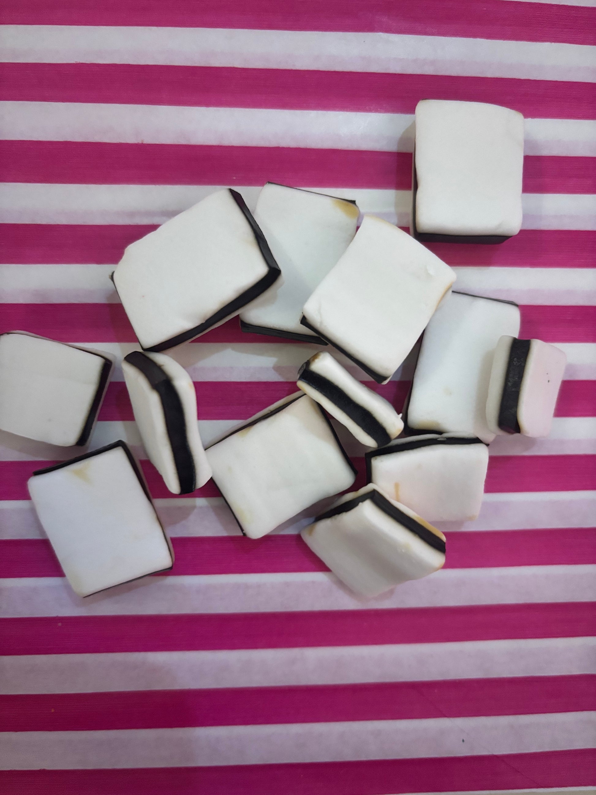 Pells Black and White Mints - candy store coppull