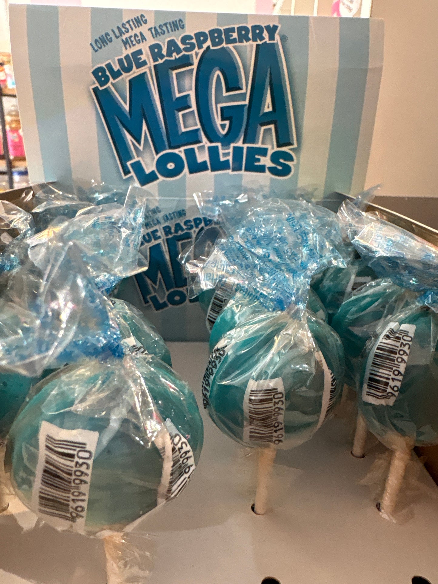 Dobson Blue Raspberry Mega lollipops
