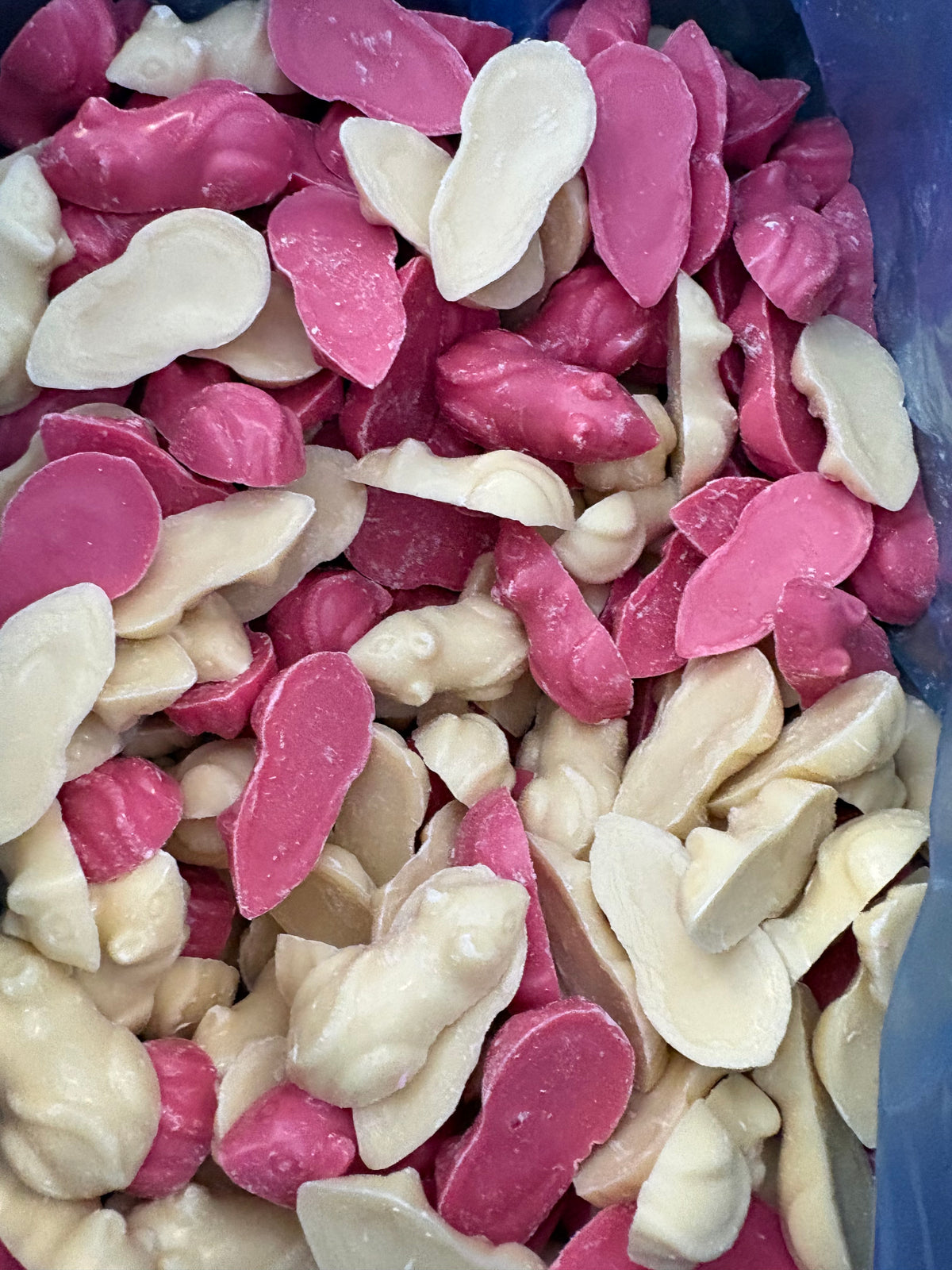 Pink and white mice 1kg mix