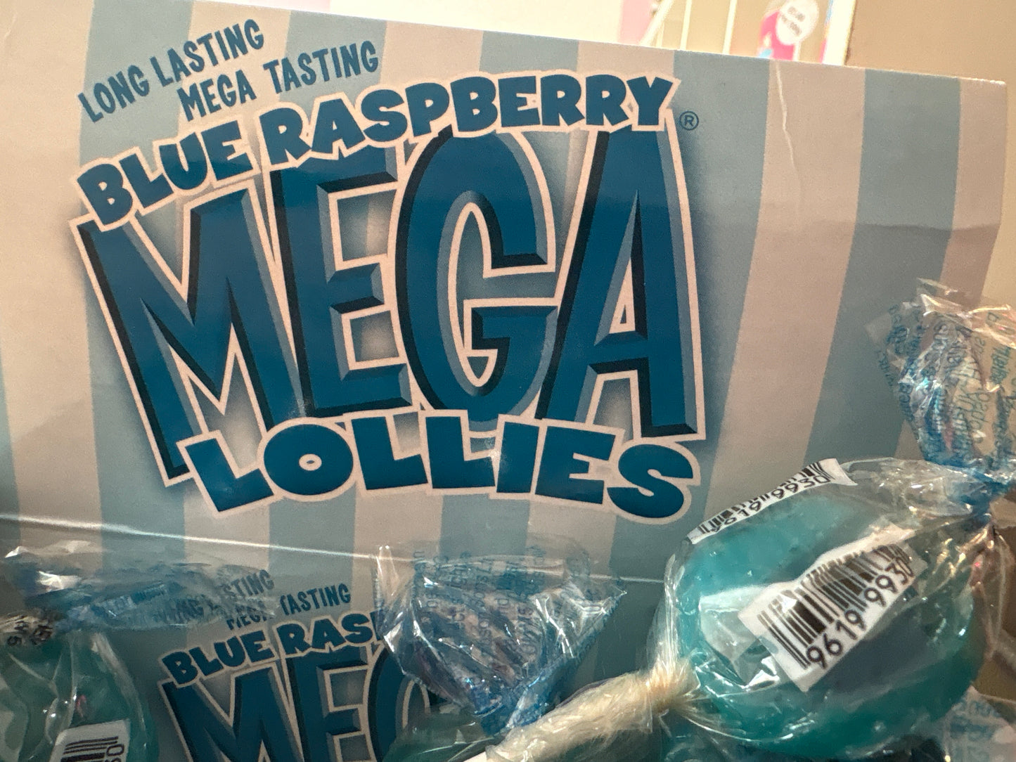 Dobson Blue Raspberry Mega lollipops