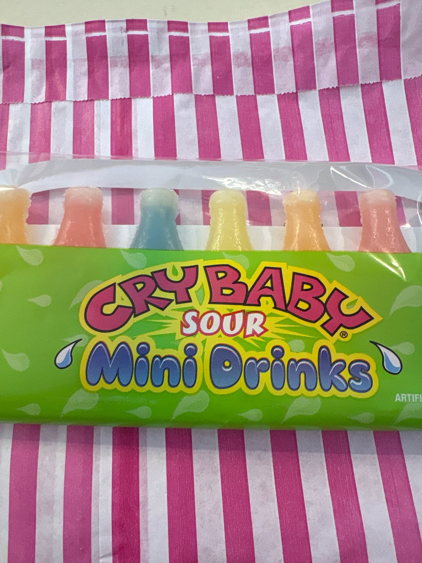 Cry baby sour mini drinks