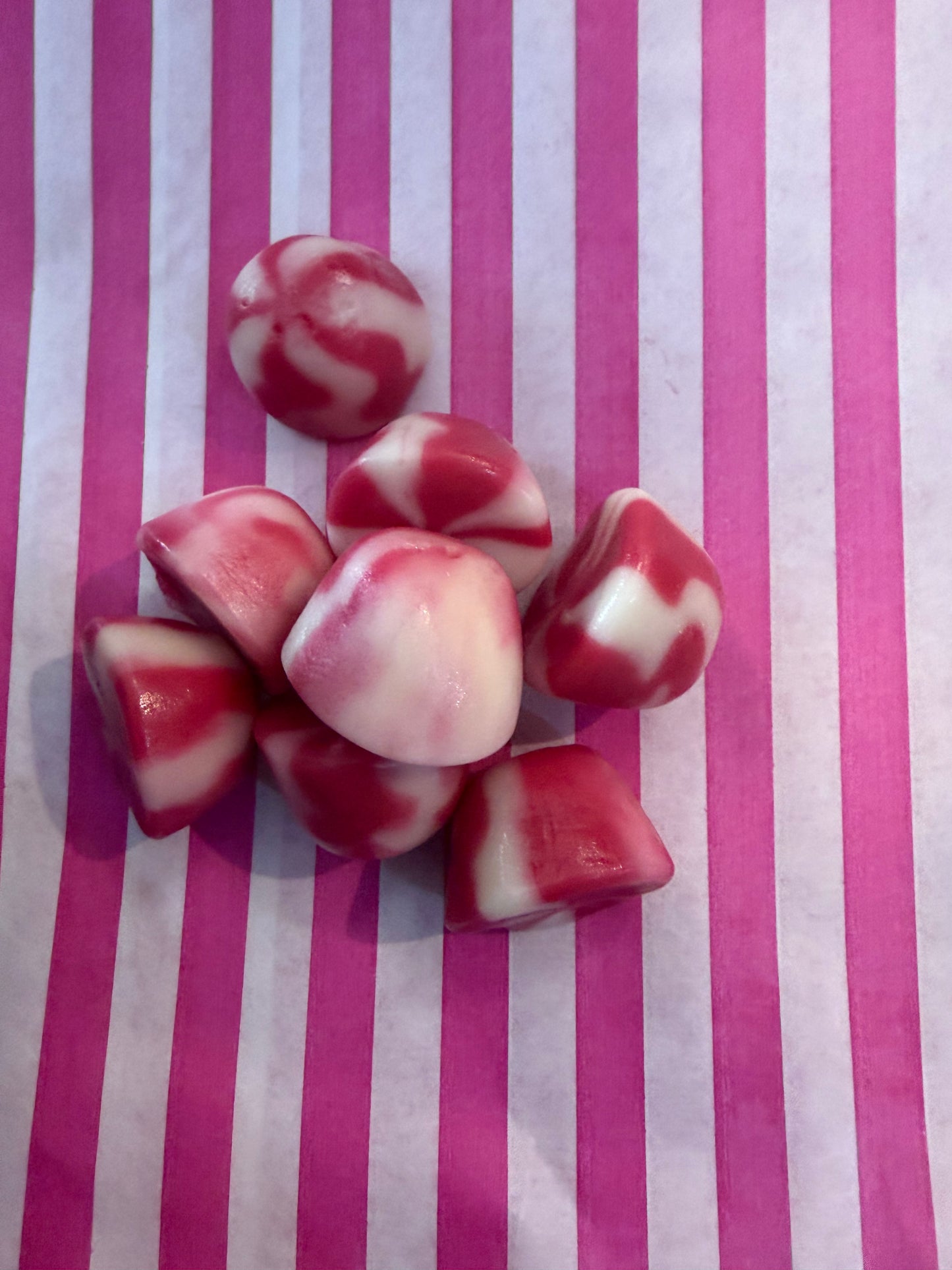 Strawberry Twist Kisses